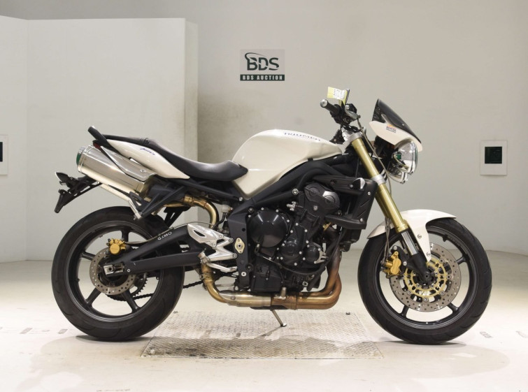 Мотоцикл Triumph STREET TRIPLE з пробігом 48588 km