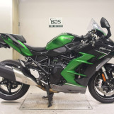 Мотоцикл Kawasaki NINJA H2 SX SE с пробегом 5225 km