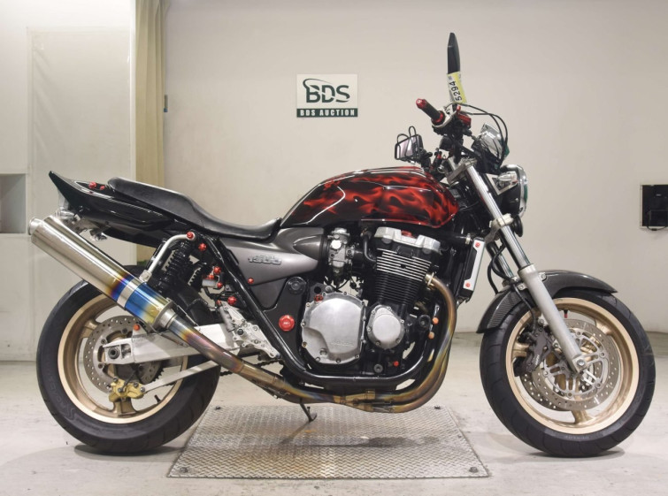Мотоцикл Honda CB1300SF с пробегом 49163 km