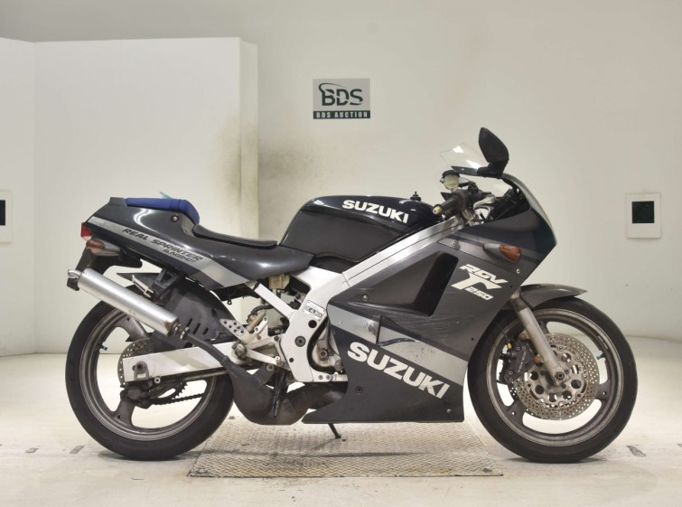 Мотоцикл Suzuki RGV250 з пробігом 23889 km