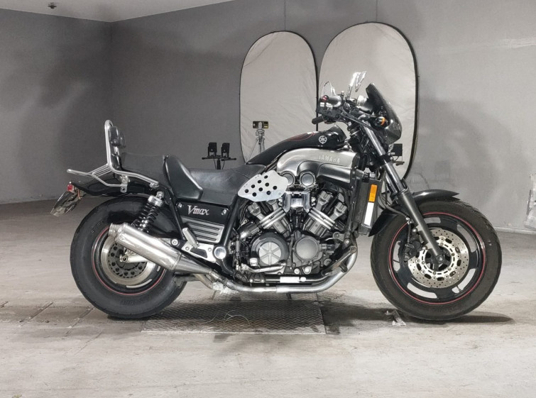 Мотоцикл Yamaha V-MAX1200 с пробегом 11521 km