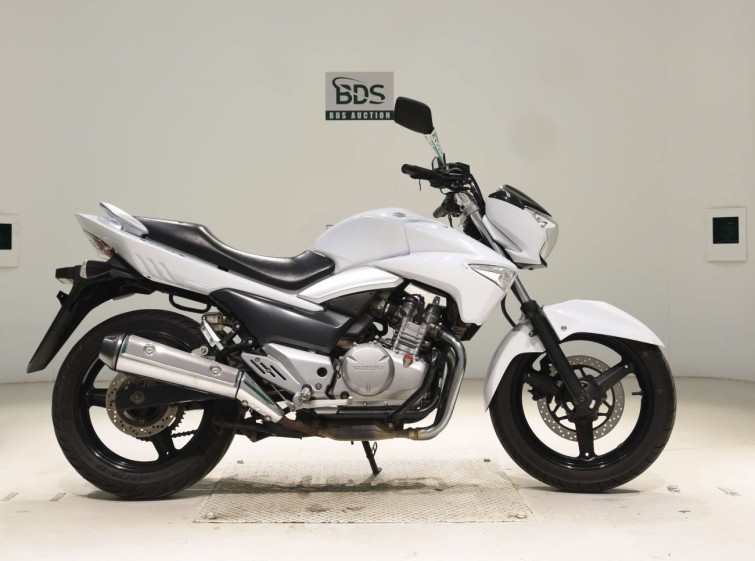 Мотоцикл Suzuki GSR250 с пробегом 58854 km