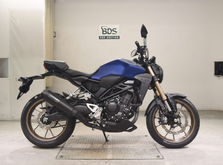 Мотоцикл Honda CB250RA з пробігом 3768 km
