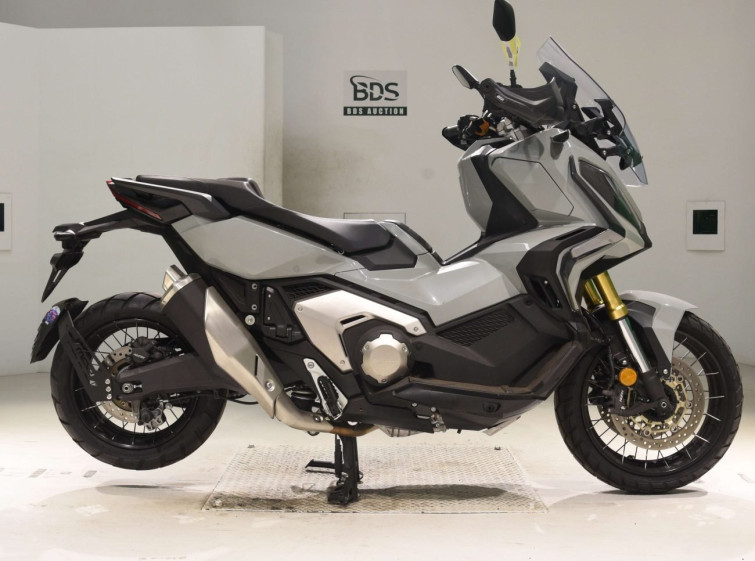 Мотоцикл Honda X-ADV750-2 з пробігом 6251 km