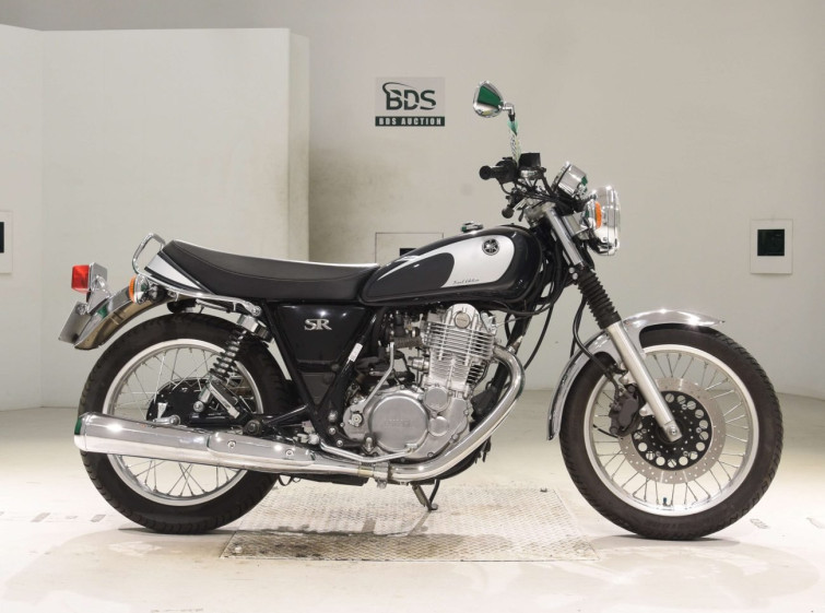 Мотоцикл Yamaha SR400 з пробігом 2566 km
