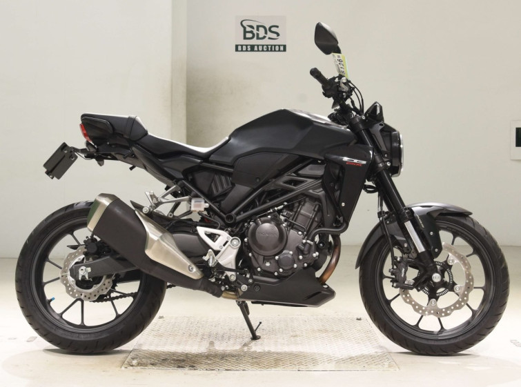Мотоцикл Honda CB250R з пробігом 754 km