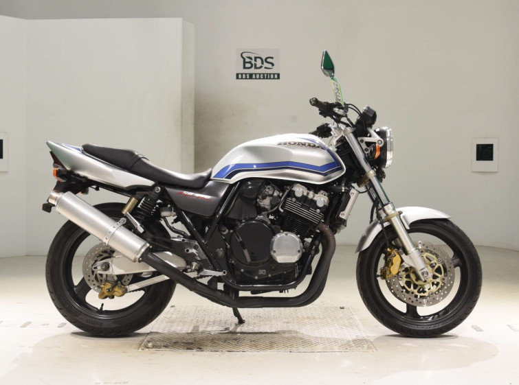 Мотоцикл Honda CB400SFV з пробігом 77113 km