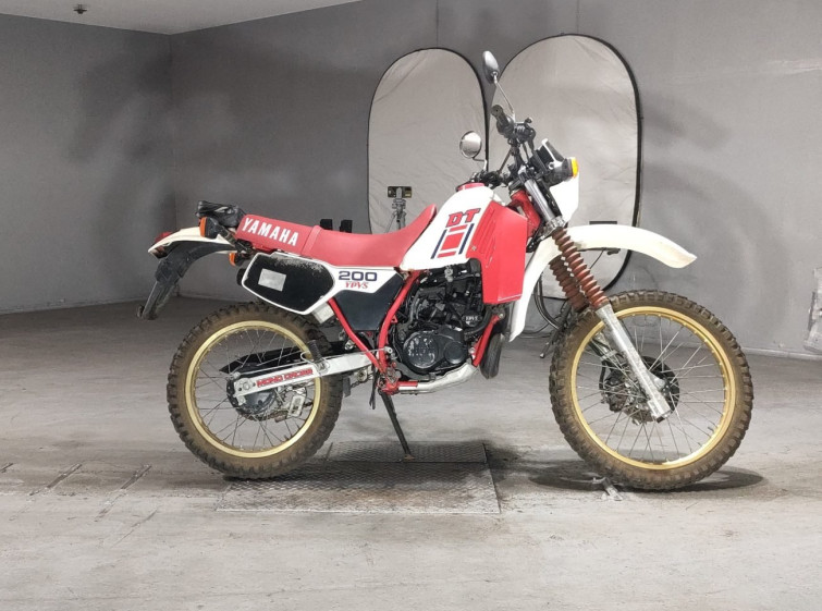 Мотоцикл Yamaha DT200R с пробегом 3693 km