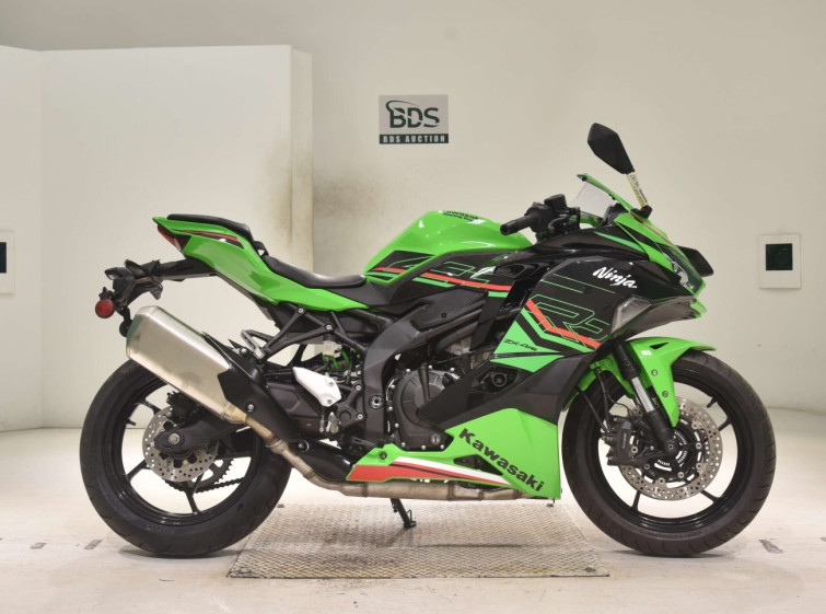 Мотоцикл Kawasaki ZX-4R SE з пробігом 14262 km