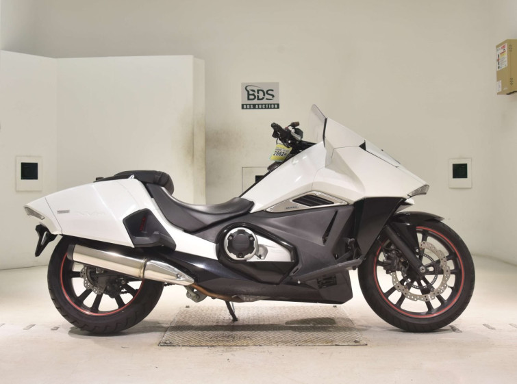Мотоцикл Honda NM4-02 VULTUS TRIKE с пробегом 18754 km
