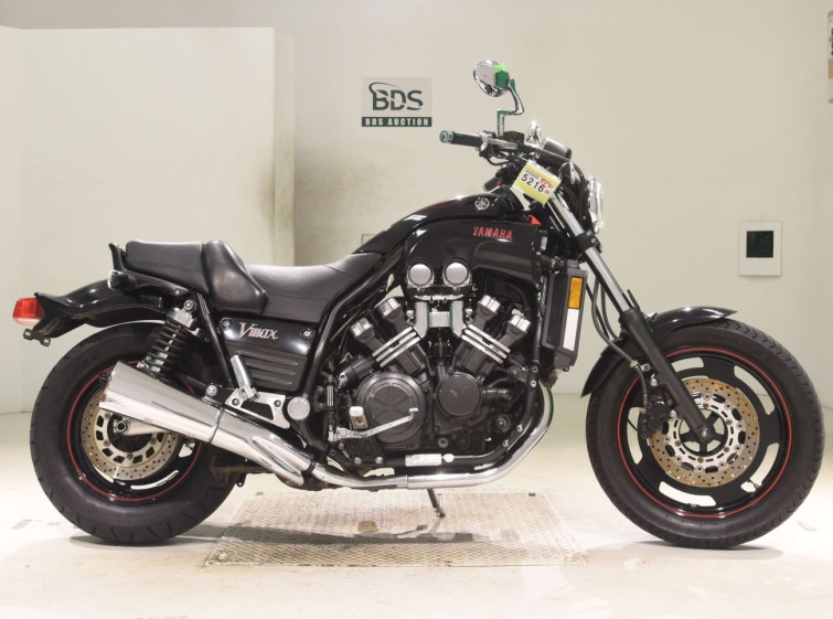Мотоцикл Yamaha V-MAX1200 с пробегом 39808 km