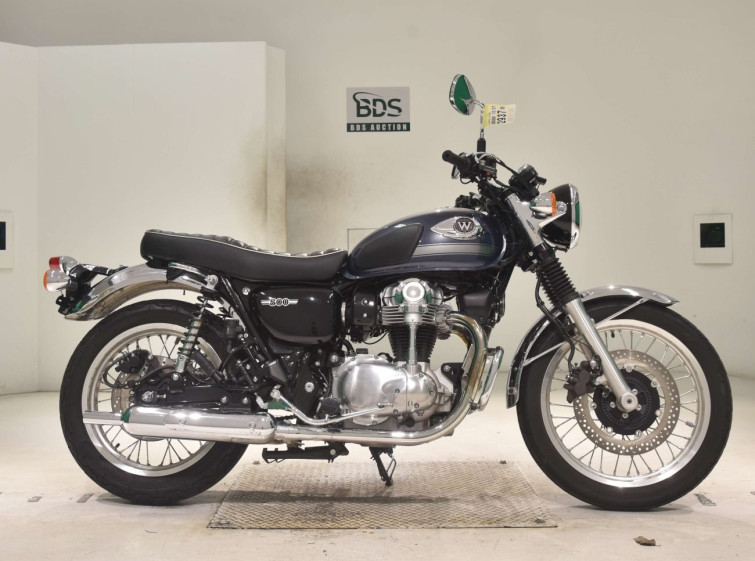 Мотоцикл Kawasaki W800 с пробегом 9396 km