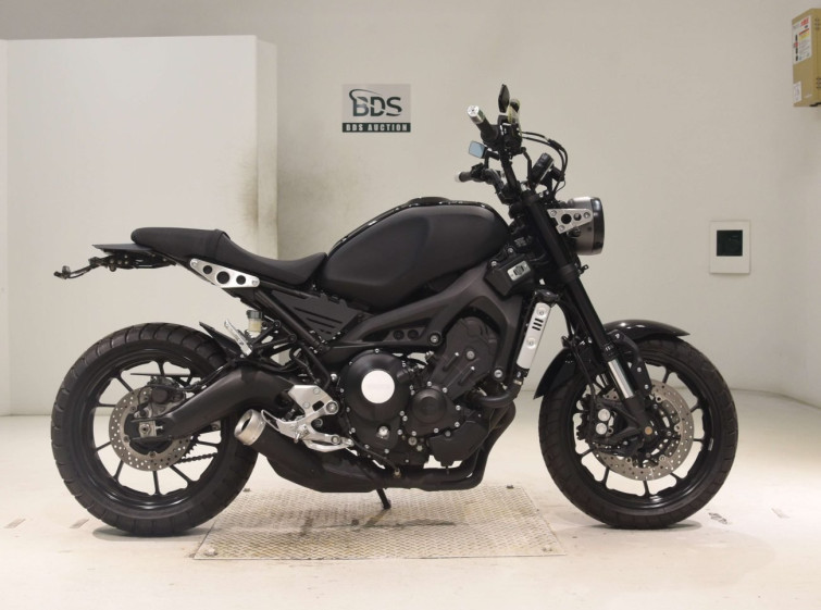 Мотоцикл Yamaha XSR900 с пробегом 8954 km