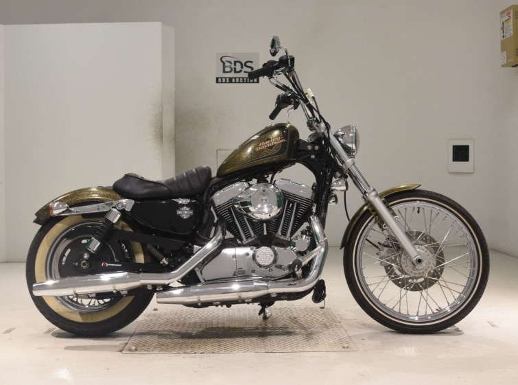 Мотоцикл HD SPORTSTER SEVENTY-TWO XL1200V с пробегом 23376 km