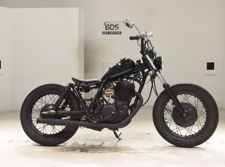 Мотоцикл Yamaha SR400-2 з пробігом 16365 km