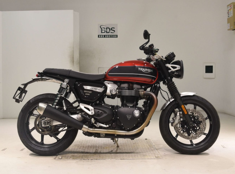 Мотоцикл Triumph SPEED TWIN с пробегом 14144 km