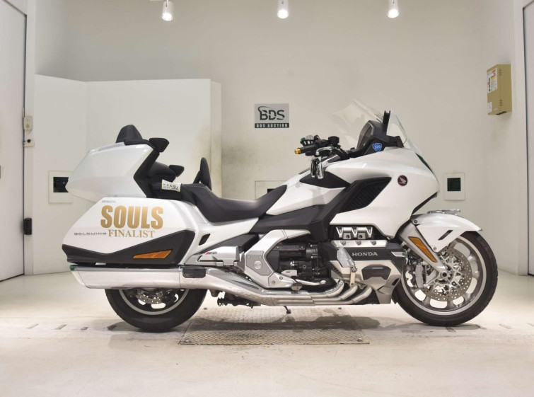 Мотоцикл Honda GL1800 TOUR D с пробегом 19472 km