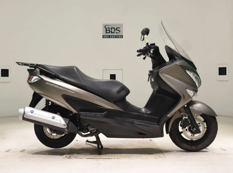 Мотоцикл Suzuki BURGMAN200 с пробегом 26443 km