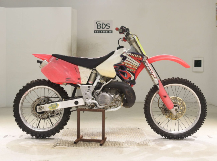 Мотоцикл Honda CR250R