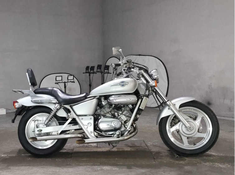 Мотоцикл Honda MAGNA250 с пробегом 26325 km
