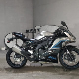Мотоцикл Kawasaki NINJA ZX-25R с пробегом 1102 km