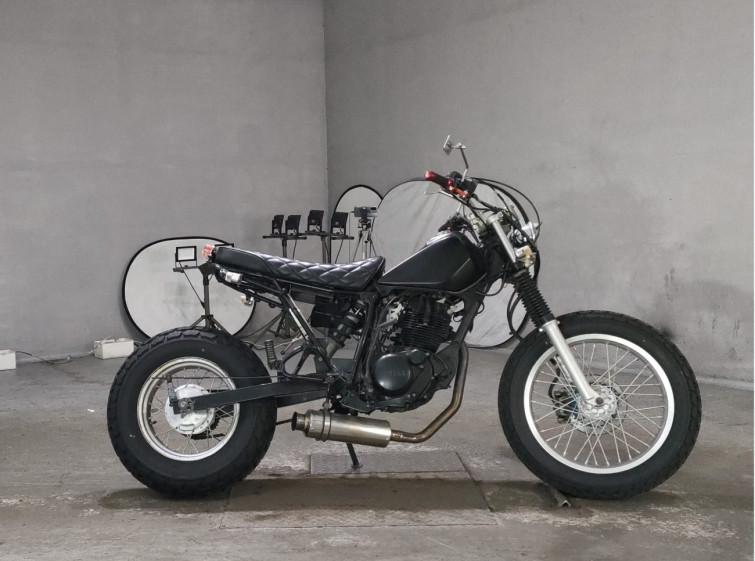 Мотоцикл Yamaha TW225 з пробігом 6163 km