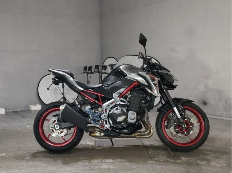 Мотоцикл Kawasaki Z900 с пробегом 15811 km