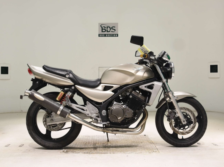 Мотоцикл Kawasaki BALIUS ZR250 з пробігом 14004 km