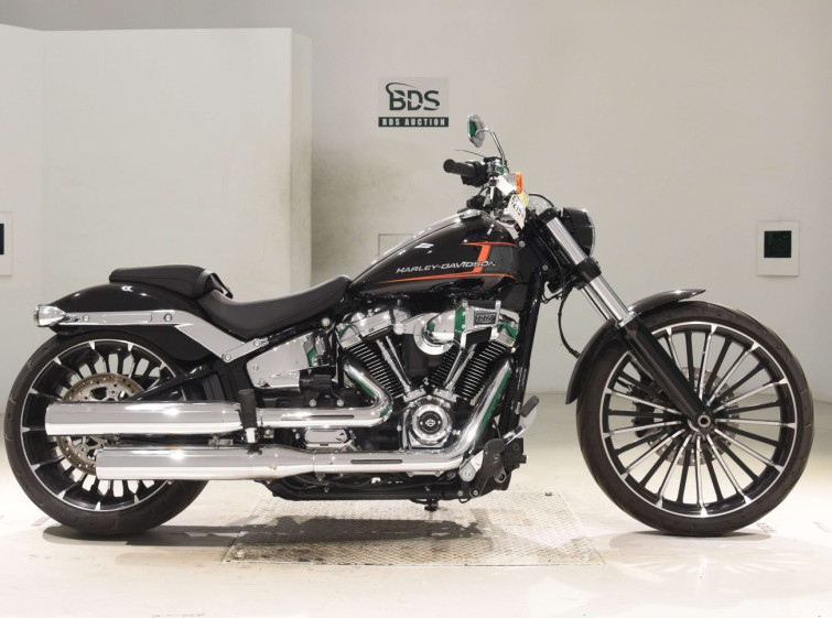 Мотоцикл HD FXBR1920 с пробегом 7060 km