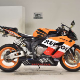Мотоцикл Honda CBR1000RR с пробегом 26883 km