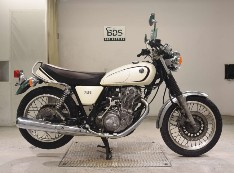 Мотоцикл Yamaha SR400 с пробегом 32139 km