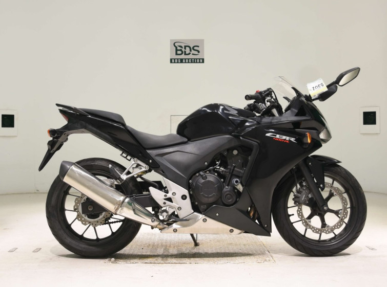 Мотоцикл Honda CBR400R с пробегом 12190 km