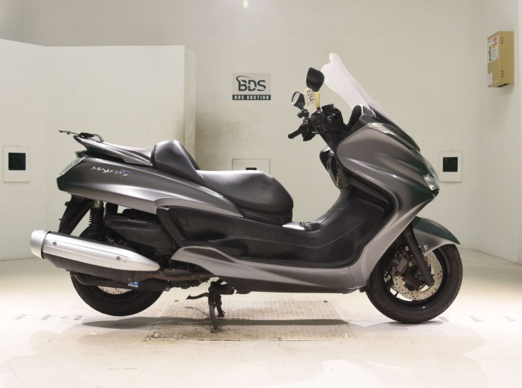 Мотоцикл Yamaha MAJESTY400 з пробігом 18956 km