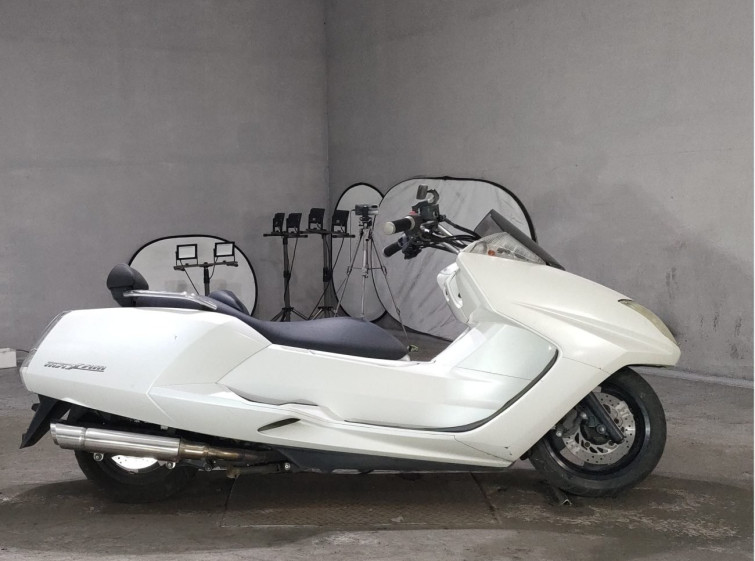 Мотоцикл Yamaha MAXAM250 с пробегом 3507 km