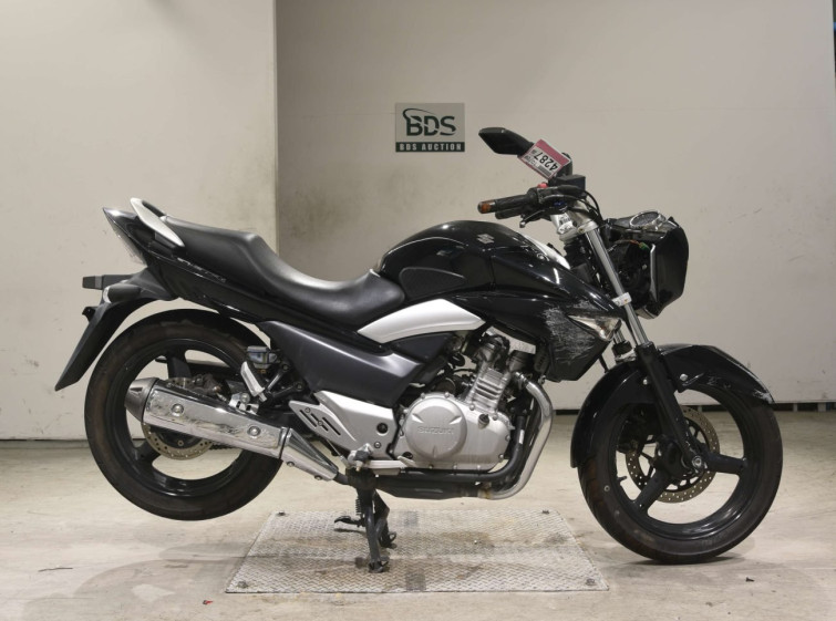 Мотоцикл Suzuki GSR250 с пробегом 9601 km