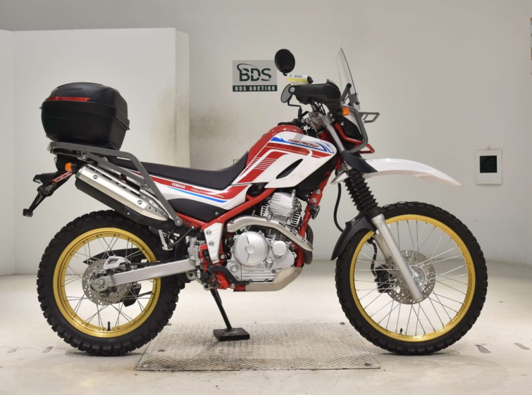 Мотоцикл Yamaha SEROW XT250 з пробігом 2357 km