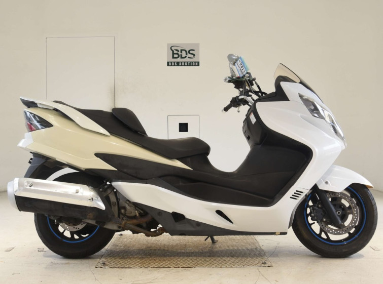 Мотоцикл Suzuki SKYWAVE 250S
