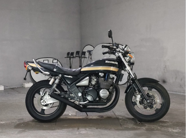 Мотоцикл Kawasaki ZEFAR 400 с пробегом 18933 km