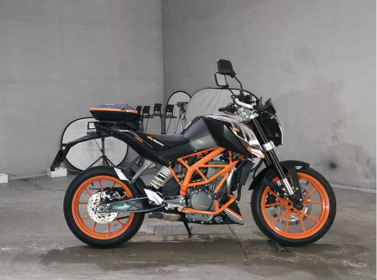 Мотоцикл KTM 250 DUKE з пробігом 6141 km