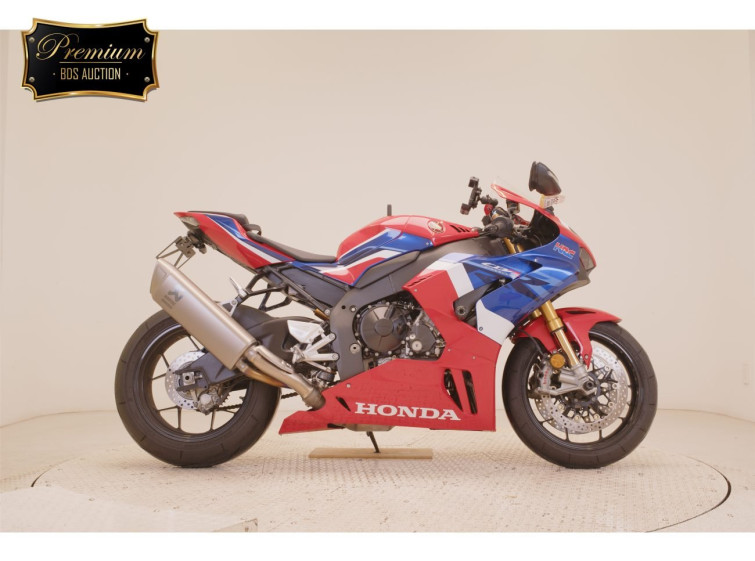 Мотоцикл Honda CBR1000RR SP с пробегом 3223 km