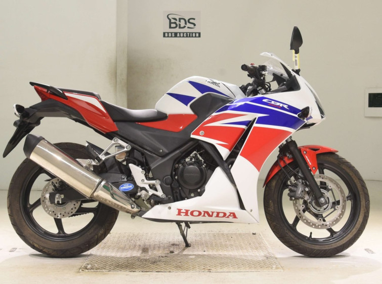 Мотоцикл Honda CBR250RA з пробігом 291 km