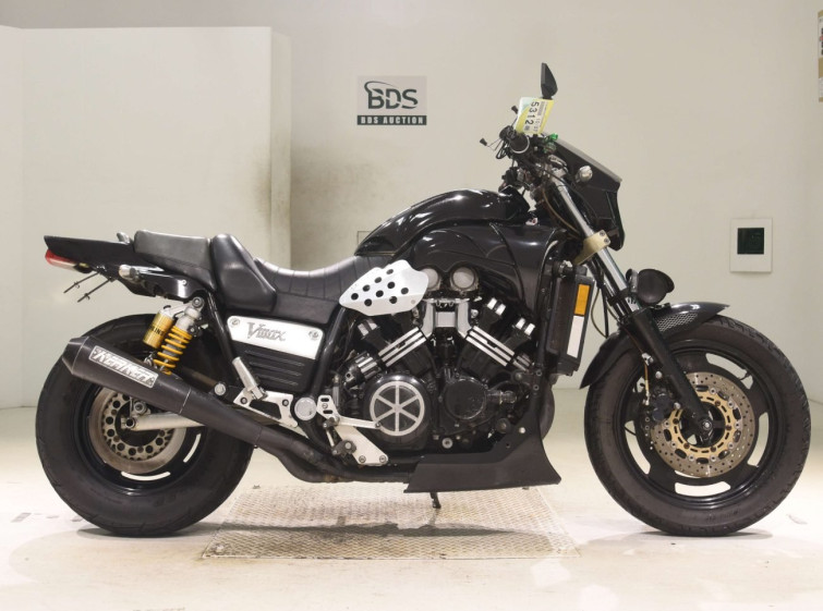 Мотоцикл Yamaha V-MAX1200 з пробігом 27752 m