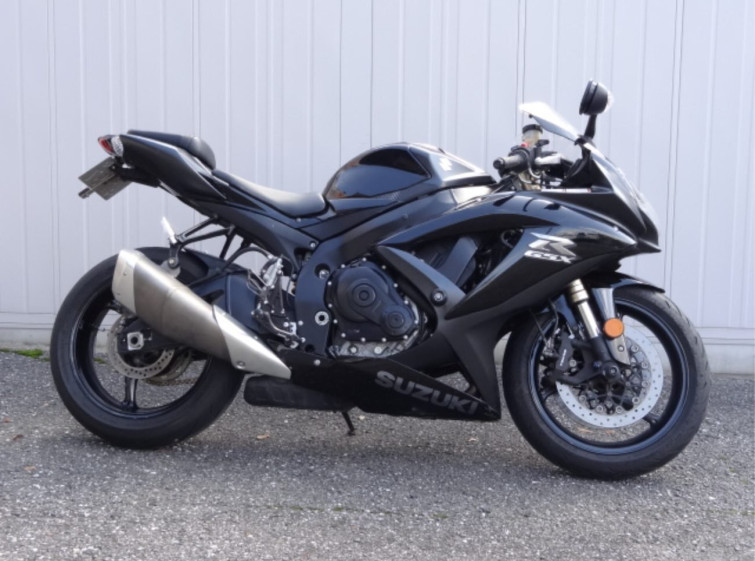 Мотоцикл Suzuki GSX-R600 з пробігом 23268 km
