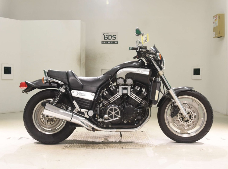 Мотоцикл Yamaha V-MAX1200 з пробігом 19717 km