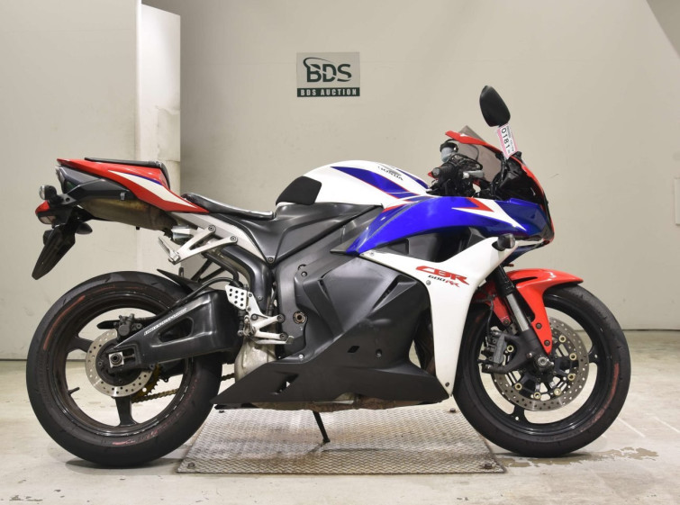 Мотоцикл Honda CBR600RR з пробігом 41316 km