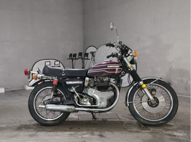 Мотоцикл Kawasaki W3 з пробігом 477 km