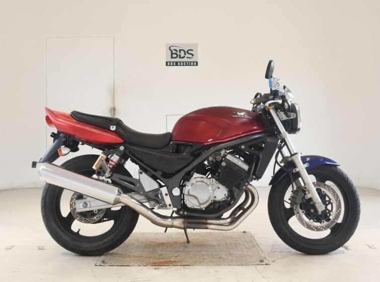 Мотоцикл Suzuki GSX250FX с пробегом 3664 km