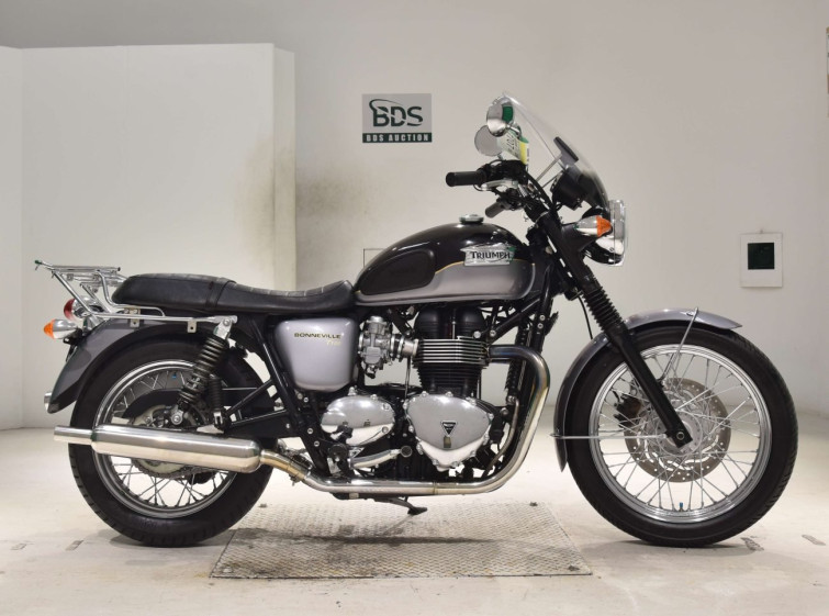Мотоцикл Triumph BONNEVILLE с пробегом 5548 km