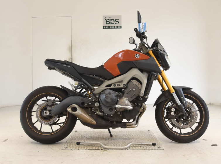 Мотоцикл Yamaha MT-09 з пробігом 44857 km