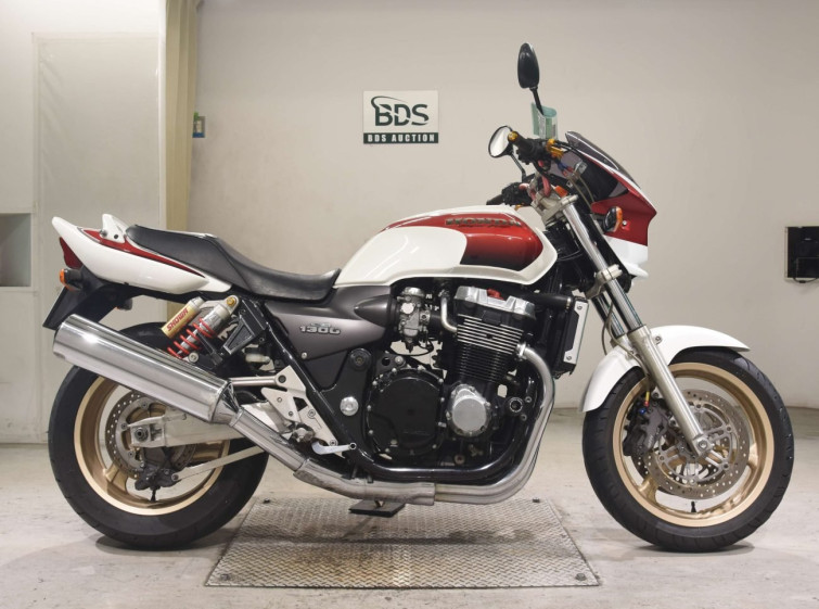 Мотоцикл Honda CB1300SF с пробегом 18484 km